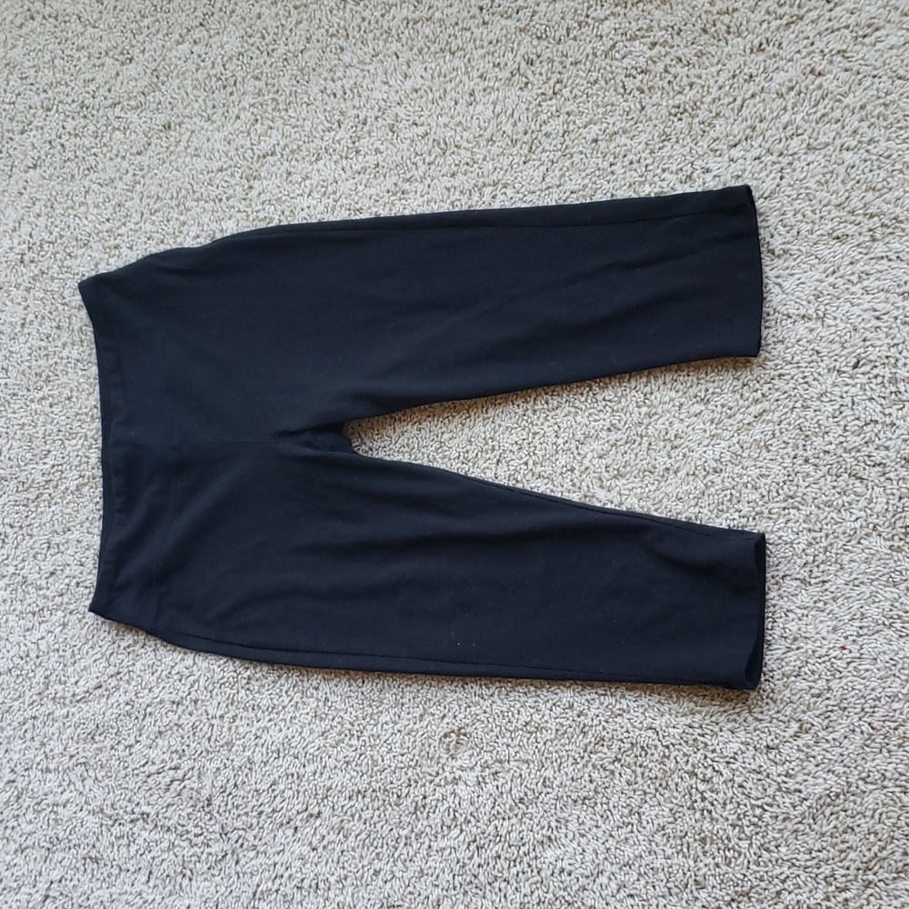 NWOT bcg Athletic Capri Leggings Size M
